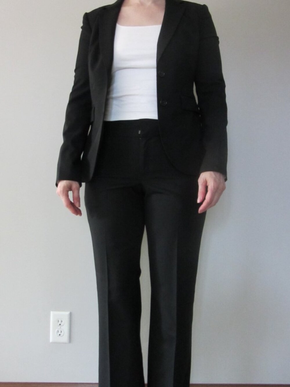 Banana Republic Fine Italian Wool Classic 3 Piece Black Suit